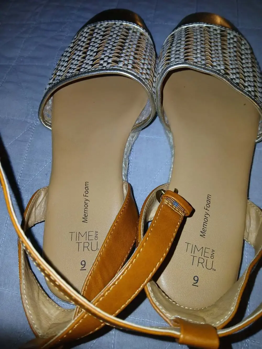 Time and Tru Women's Size 9 Gold Woven Espadrille Ankle Strap Sandals